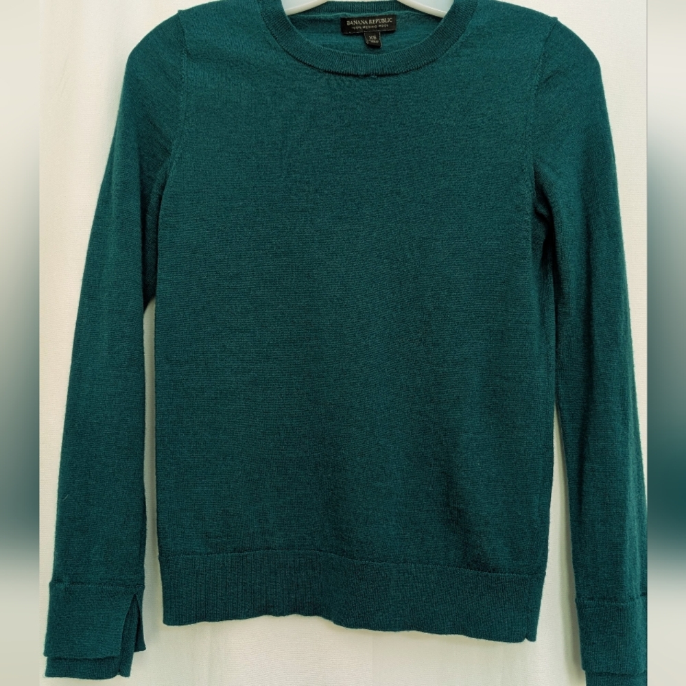Banana Republic Size XS 100% Merino Green Sweater